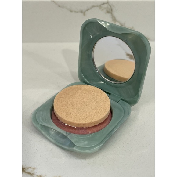 Clinique Other - Clinique Pink Plush Beyond Blusher OilFree Everywhere Color .07 oz New Old Stock
